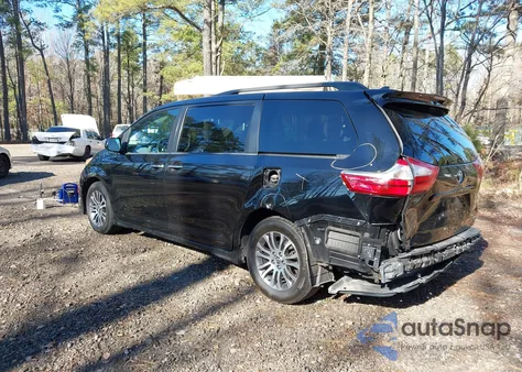 2018 Toyota Sienna Xle 8 Passenger из США, поврежденный, VIN 5TDYZ3DC4JS927774